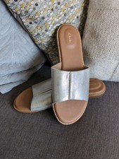 Clarks Karsea Metallic