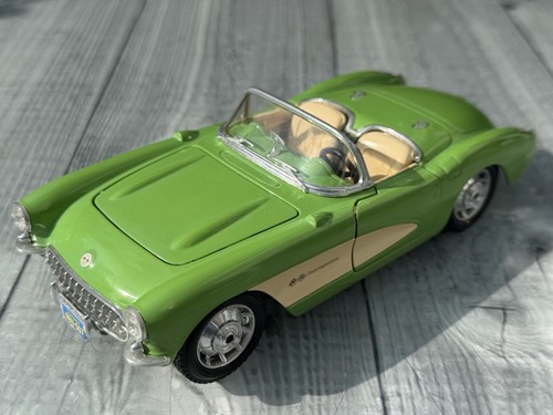 Bburago chevrolet corvette - chevrolet,
