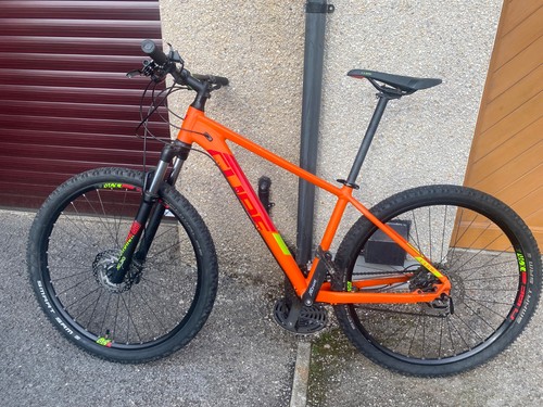 Mountain bike - mountain,
