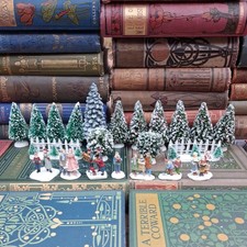 Hawthorne Village Vintage 2001 - 2004 Christmas Figures and Trees Joblot 