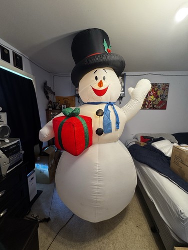 Gemmy airblown 8ft - airblown, inflatable