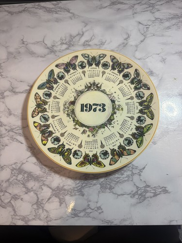 Vintage 1973 calendar plate - vintage,