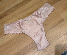 Intimissimi "satin meets lace"