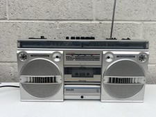 Philips D8134 Portable Boombox