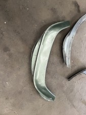 LAND ROVER DEFENDER WHEEL ARCH