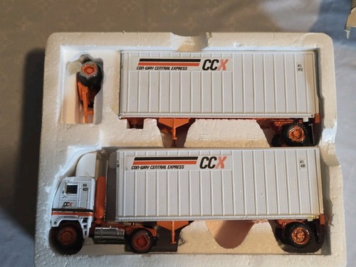 Tonkin replicas diecast model - tonkin,