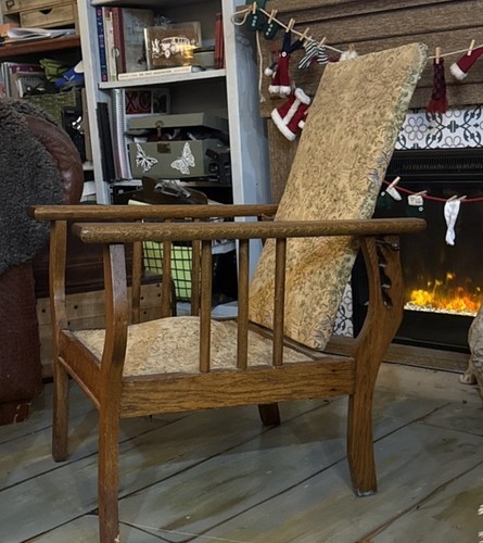 Antique child morris chair - child’s,
