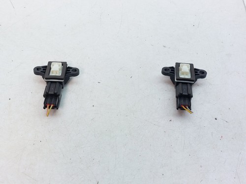 Volvo v40 airbag crash - volvo, impact