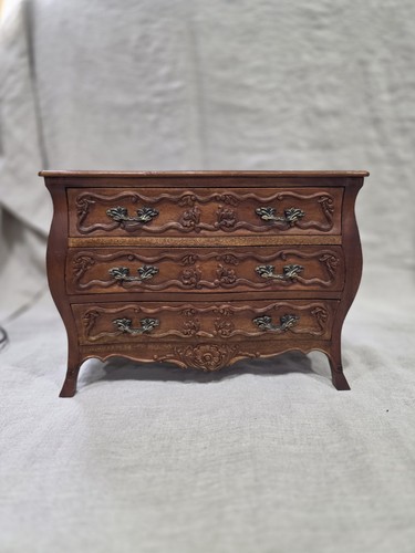 Vintage french provincial - french,