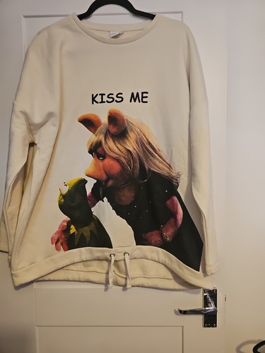 Disney kermit and miss - kermit,