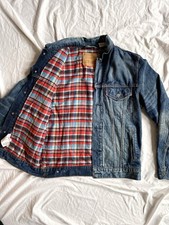 Levi’s Blanket-Lined Trucker Denim Jacket M