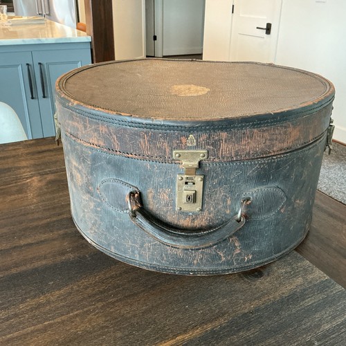 Large antique mark - large,