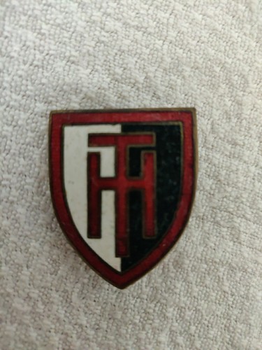 Vintage enamel badge thomas - vintage,