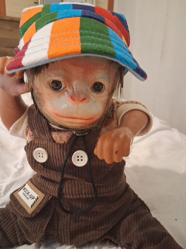 Newborn chimp - newborn,