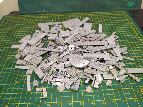 Job lot lego space - job,