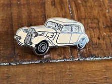 a PINS PIN CAR CAR CITROEN TRACTION LIGHT BROWN