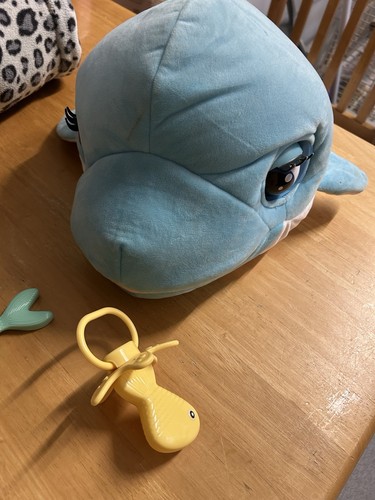 Blu the baby dolphin - blu,