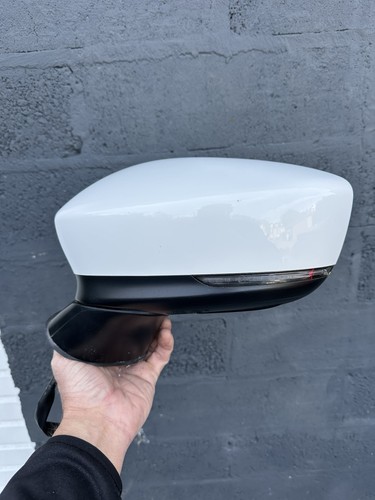 Genuine mazda 2018 mk3 - 2,
