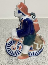 SARGADELOS PORCELAIN PILGRIM