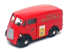 Pathfinder Vanguard Models 1/43 Scale No. 5 - Morris J Type Van Hull Daily Mail