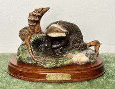 ROYAL DOULTON BADGER DA8  with