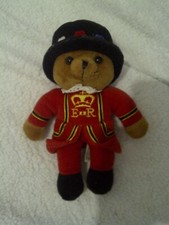 Vintage Keels Toys ER Beefeater Brown Bear Supersoft Collection 8" Tall