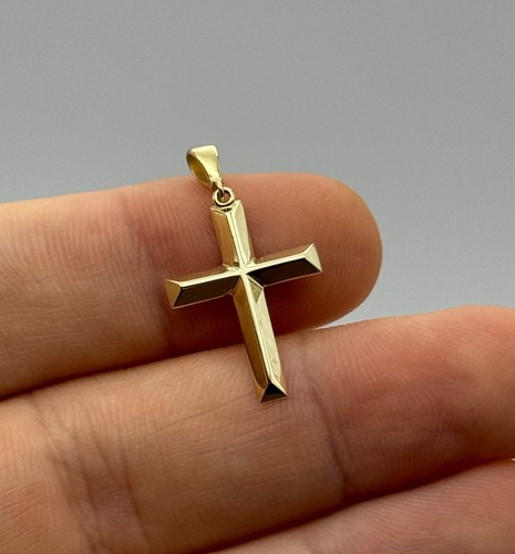 Solid 9ct yellow gold 15mm - 9ct,