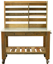 Outdoor potting table work - potting,