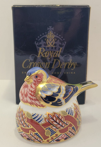 Royal crown derby nesting - derby,
