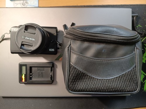 Canon eos m100 - camera, with