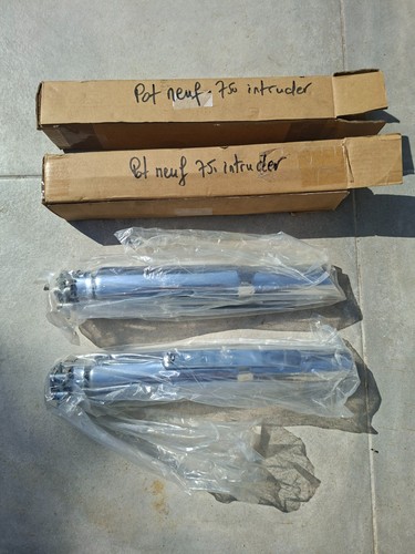Suzuki intruder vs750 - vs750, exhaust