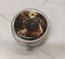 Siamese Cat  Round Pill Box