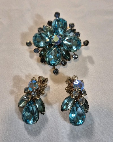 Cathe earrings and - brooch, set