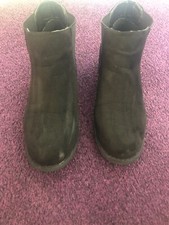 Women’s Size 4/37 Black Chelsea Boots  By Krush Since 1970