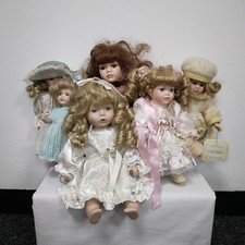 6 x Collector's Porcelain