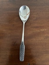 Viners Shape 20.5cm Table