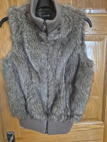 George brown faux - george,