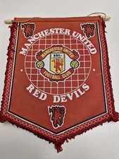 PENNANT- MANCHESTER UNITED RED DEVILS- OLD TRAFFORD-