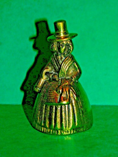 Small brass welsh - brass, lady