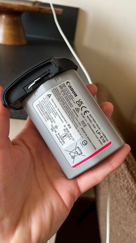 Canon battery pack - canon, lp-e19