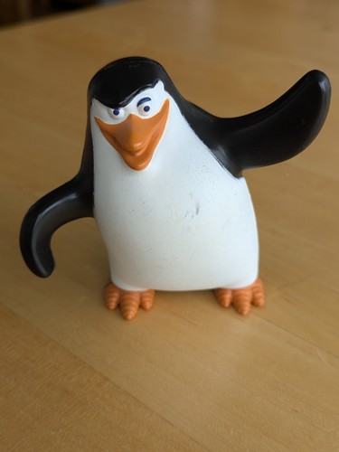 Mcdonald skipper penguin - mcdonald's, toy