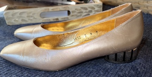 Vtg timothy hitsman gold heels - vtg,