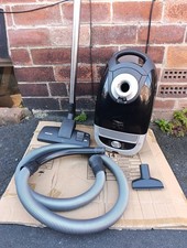 Miele S5211 Vacuum Cleaner
