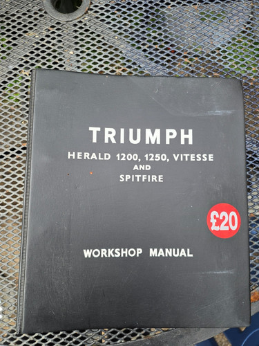 Triumph herald 1200 - triumph,