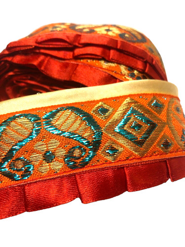 Satin brocade pleated - 3m,