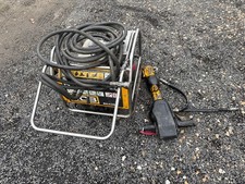 JCB beaver  hydraulic breaker pack and with gun 