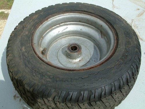 Countax ride lawn mower - on,
