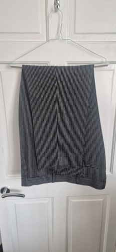 Brook tavener morning - tavener, suit