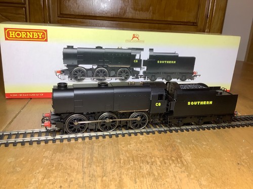 Hornby r2343 0 class q1 - r2343, sr