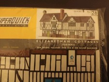 Superquick Series B No. 28 OO/HO Gauge Elizabethan Cottages Card Kit
